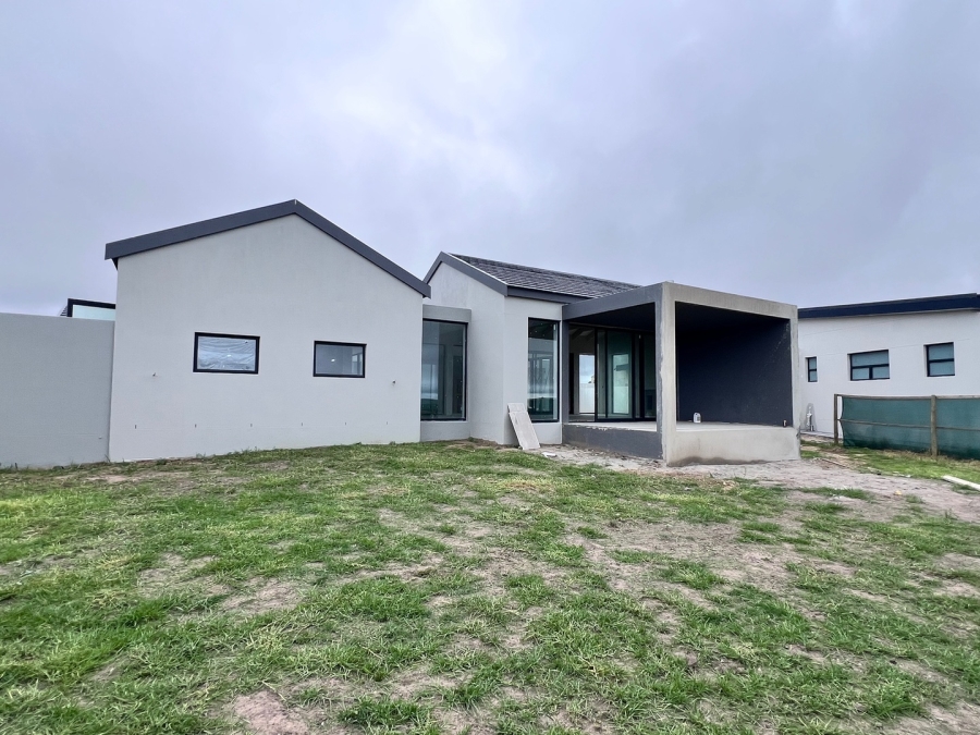 4 Bedroom Property for Sale in Oubaai Western Cape